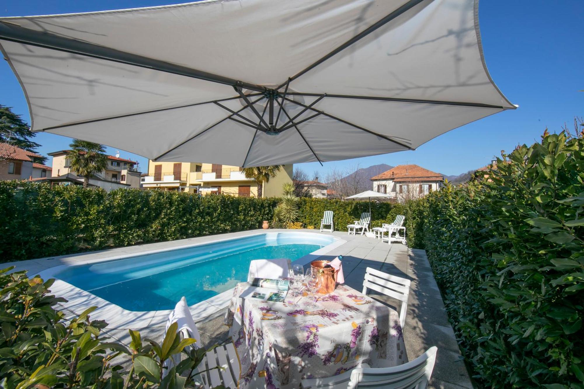 Casa Amabile With Salty Water Pool - Happy Rentals Reno Di Leggiuno المظهر الخارجي الصورة